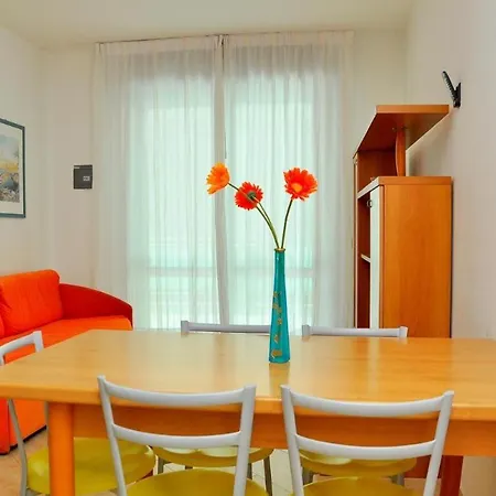 Lovely Beachside Flat - Beahost Apartment *